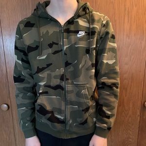 Nike Zip-Up Camo Sweatshirt